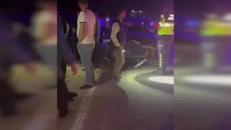 Gaziantep'te otomobil koyun sürüsüne daldı, sürücü yaralandı