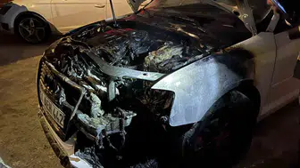 Niğde’de park halindeki otomobil yangını itfaiye ekipleri tarafından söndürüldü