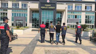 Finike'de hırsızlık suçundan aranan hükümlü yakalandı