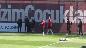 A Milli Futbol Takımı, Fransa maçına hazırlandı