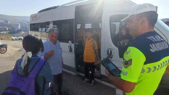 Kilis'te jandarma ekipleri motosiklet ve okul servisleri için denetimlerini yoğunlaştırdı