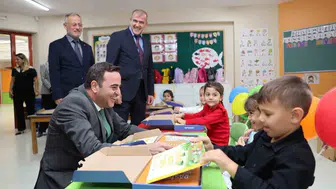 Başiskele’de anaokulu öğrencilerine eğitim seti desteği sağlandı