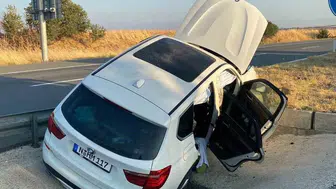 Keşan'da su kanalına düşen otomobilde 4 kişi yaralandı