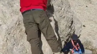 5 gün boyunca kayalıklarda mahsur kalan keçiler, kurtarma ekibinin çabasıyla kurtarıldı