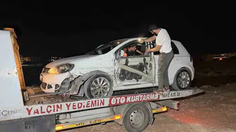 Adıyaman'da kaza sonrası sürücüler aracını bırakıp kaçtı