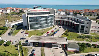 Hastalarından para talep eden doktor açığa alındı