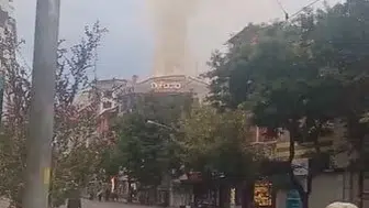 Eskişehir'de giyim mağazasında yangın paniği: itfaiye müdahale etti