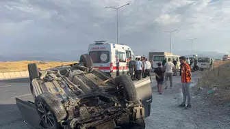 Tatvan'da zincirleme trafik kazasında bir kişi yaralandı