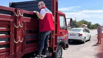 Uşak'ta salgın hayvan hastalıklarına karşı yol kontrolleri devam ediyor