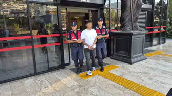 Alanya'da polise silah çeken şüpheli tutuklandı