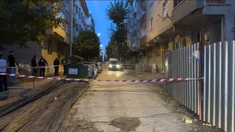 Sultangazi'de çatlaklar nedeniyle iki apartman tahliye edildi