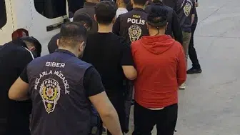 Manisa'da nitelikli dolandırıcılık soruşturmasında 14 şüpheli tutuklandı