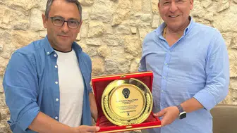 30 yıllık birikimle terfi eden emniyet müdürü, babasına duygu dolu bir veda mesajı bıraktı