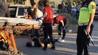 Bayındır'da motosiklet ve otomobil çarpıştı: 2 kişi yaralandı