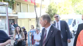 İzmir'de kurtuluş coşkusu zafer yürüyüşü ile kutlandı
