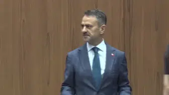 YKS başarısıyla dikkat çeken öğrenciler ödüllerini aldı