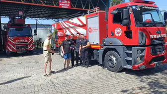 Alman itfaiyeci, Türkiye'de meslektaşlarına unutulmaz bir ziyaret gerçekleştirdi