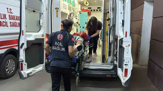 Adıyaman'da motosiklet ve otomobil çarpıştı: iki kişi yaralandı