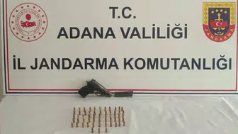 Ceyhan'da jandarmadan silah operasyonu: 4 kişi gözaltında