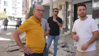 Turgutlu’da yol yenileme çalışmalarını yerinde inceledi: Başkan Akın'dan önemli açıklamalar