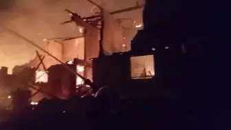 Çorum'da yangın paniği: İki ev ve bir ahır alevlere kapıldı