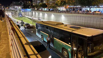 Kayseri'de trafik kazasında polis müdahalesiyle tıkanma önlendi