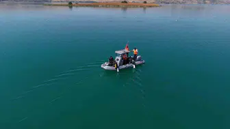 Elazığ'daki batık şehir tarihi kalıntıları dalgıçlar tarafından gün yüzüne çıkarılıyor