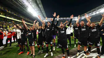Beşiktaş, Fenerbahçe'yi deplasmanda yenerek derbi galibiyetini aldı