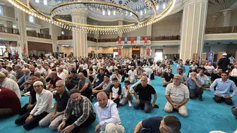 Denizli’den Turan Tosun, ezanı güzel okuma yarışmasında birinci oldu