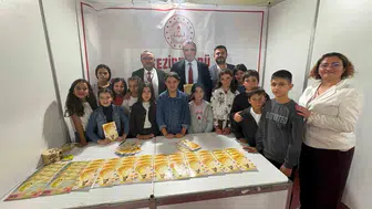 Vezirköprü’de hayalbaz öğrencilerden masal kitabı tanıtımı yapıldı
