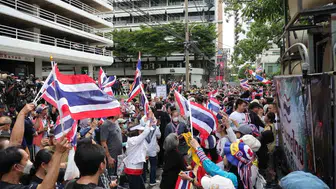 Bangkok'ta İsrail Büyükelçiliği önünde toplanan kalabalık, yasadışı arazi alımını protesto etti