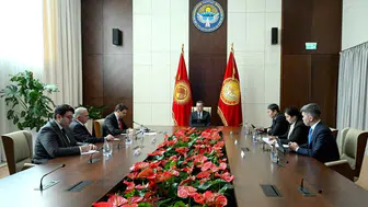 Kırgızistan Cumhurbaşkanı Caparov, TİKA Başkanı Eren'i kabul etti