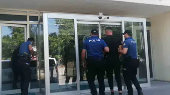 Uyuşturucu ticaretinden aranan hükümlü trafikte yakalandı
