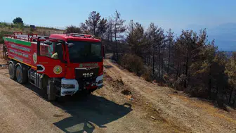 Adana'daki orman yangını, binlerce hektar alanı yok etti