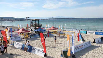 Çeşme’de uluslararası grand slam plaj voleybolu heyecanı başladı