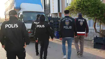 Kocaeli’de polis ekipleri 54 şüpheliyi tutukladı