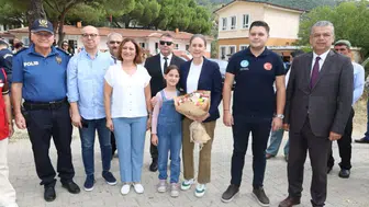 Nazilli Kaymakamı huriye küpeli kan, kırsal okullarda eğitim değerlendirmesi yaptı