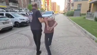 Bayburt'ta internet dolandırıcılığına son: 42 kişiyi kandıran şüpheli tutuklandı