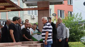 Yasemin Yanık'ın cenazesi defnedildi: Eski eşiyle yaşanan trajik olayda hayatını kaybetti