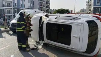 İskenderun'da iki otomobil çarpıştı: iki yaralı