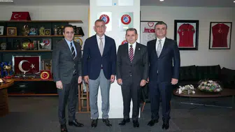 Galatasaray Başkanı Dursun Özbek, TFF Başkanı Hacıosmanoğlu'nu ziyaret etti