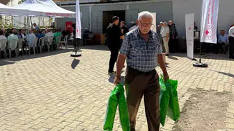 Şaphane’de vişne ve kiraz üreticilerine bordo bulamacı desteği sağlandı
