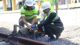 Sakarya'da ray dönüşümü projesi ile şehir merkezi sosyal alana dönüşüyor