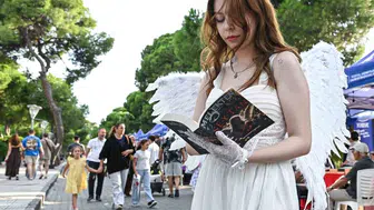 İzmir kitap fuarı açılışında edebiyat tutkunları buluştu
