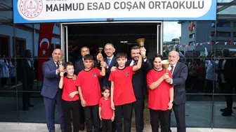 Arnavutköy'de yeni eğitim yılı 7 okulla başladı