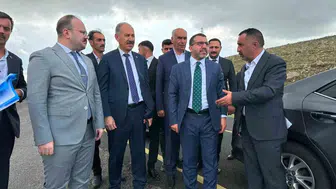 Arpaçay'da köy yollarında yeni dönem: 14,6 kilometrelik asfalt çalışması tamamlandı