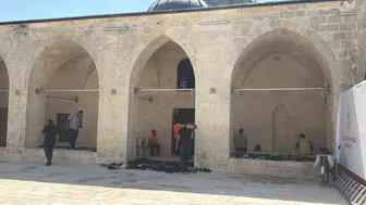 Adıyaman'ın tarihi camisi 3,5 yıl sonra ibadete açıldı