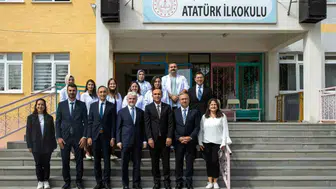 TEI'den Mahmudiye'de eğitim için kırtasiye yardımı