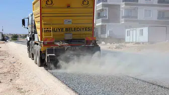 Dağeteği Mahallesi'nde asfalt çalışmaları hızla devam ediyor