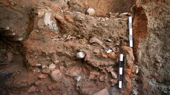 Tiflis'te kazılar tarihe ışık tuttu: 10. yüzyıl seramikleri bulundu